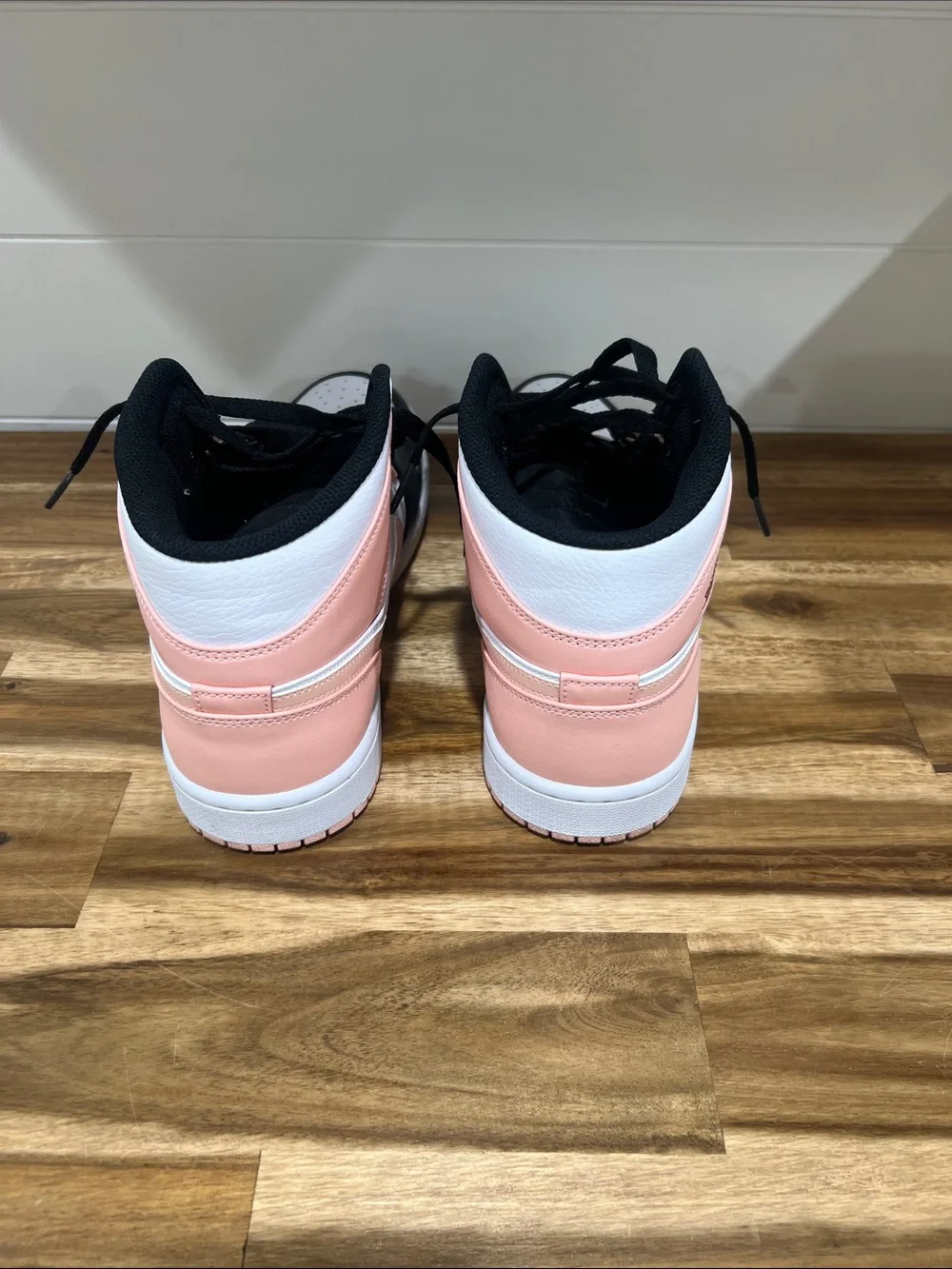 2021 Air Jordan 1 Mid 'Crimson Tint'